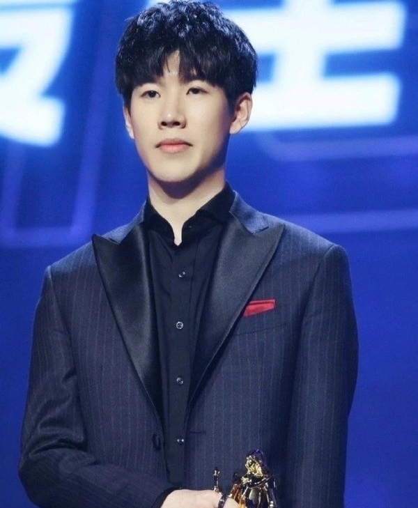 Linfeng 的整体BP被曝光！ Scout 阿卡丽龙穿梭 JD Gaming 3-2OMG